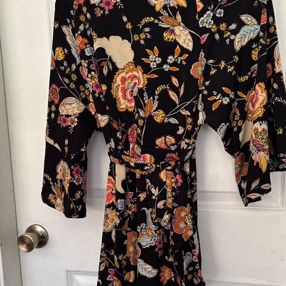 Black Floral Maxi Dress/ kimono style - Picture 5 of 5